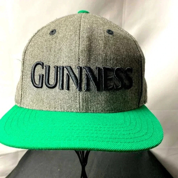 GUINNESS MENS ONE SIZE HAT GRAY TWEED LOOK BODY GREEN BILL ADJUSTABLE CLOSE - Picture 1 of 12